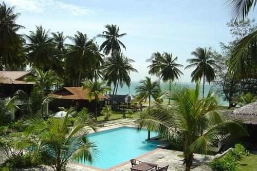 D’Coconut Island Resort