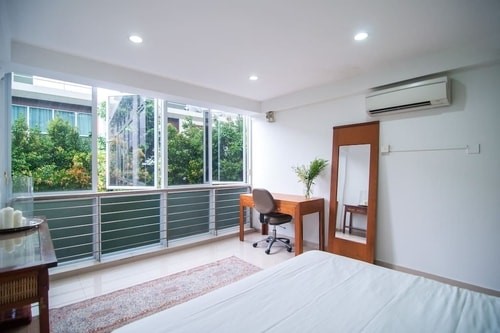 Room in pre-war walk up, Tiong Bahru, Airbnb Singapore